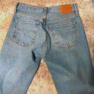 Levi jeans